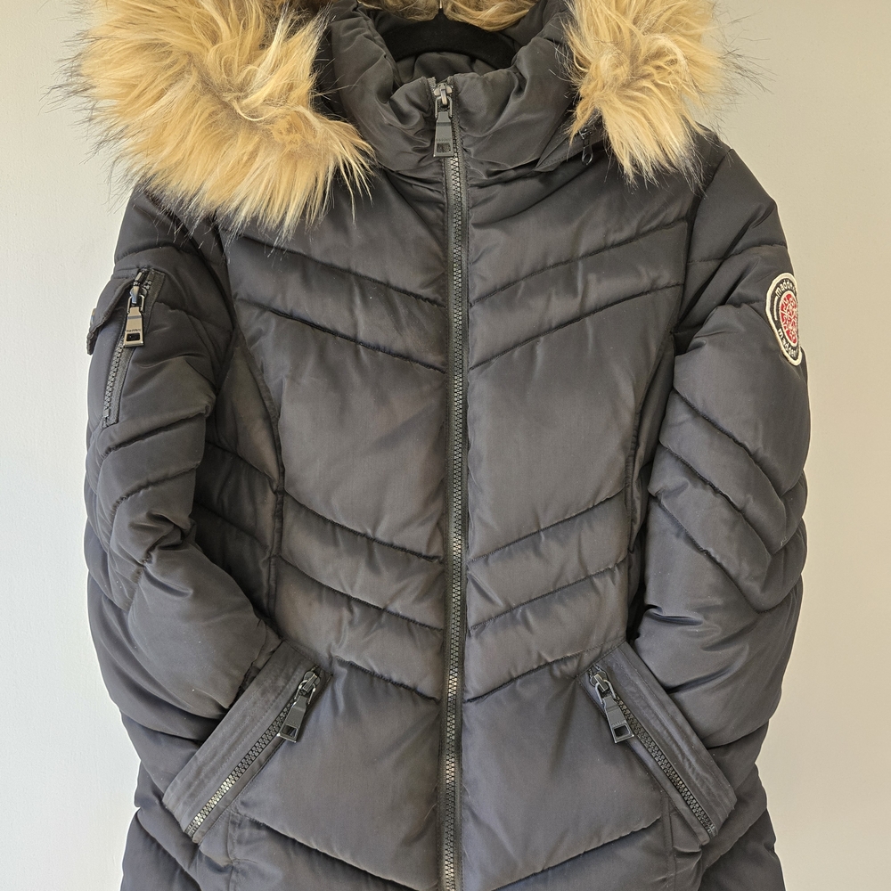 Black Puffer Jacket with Faux Fur Trim